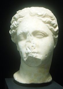 220px-Head_of_Feronia_(cropped)