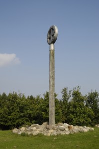 Irminsul_in_Harbarnsen-Irmenseul_2009