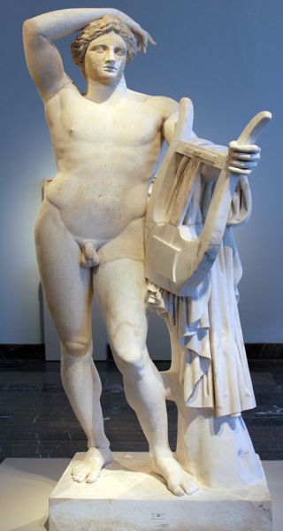 0140_Statue_des_Apollon_Lykeios_Altes_Museum_anagoria
